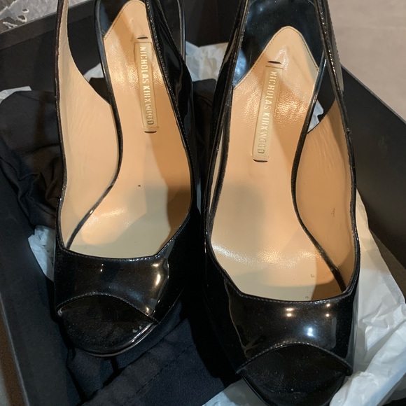 Nicholas Kirkwood Patent Leather Heel - Picture 1 of 9